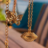 Stainless Steel gold plated smooches rhinestone lip Necklace