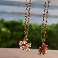 Stainless Steel gold plated white rhinestone FLOWER Necklace