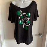 One lucky mama st Patrick’s day green glitter shamrock drinking party luck of the graphic holiday backless slit weave cut woven t shirt L XL